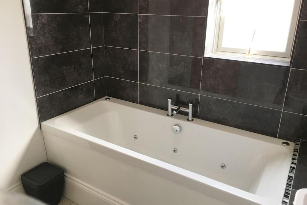 Stylish 2 Bed Apart In The Heart Of North Norfolk Норт-Волшем Екстер'єр фото